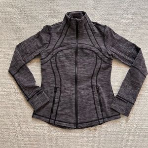 Lululemon fitted define zip up jacket - grey - size 8